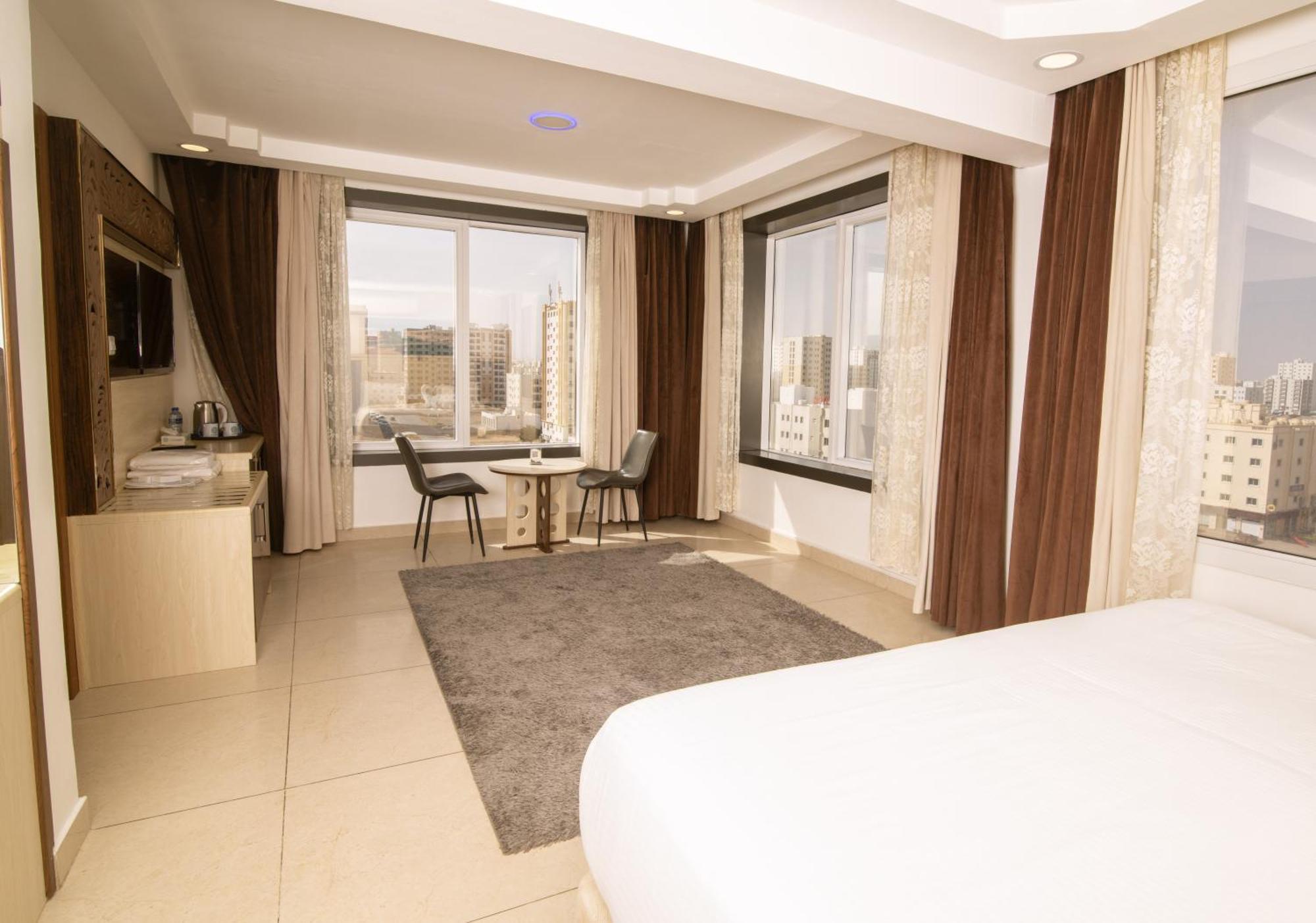 Diamond Star Hotel فندق النجمة الماسية Seeb ภายนอก รูปภาพ