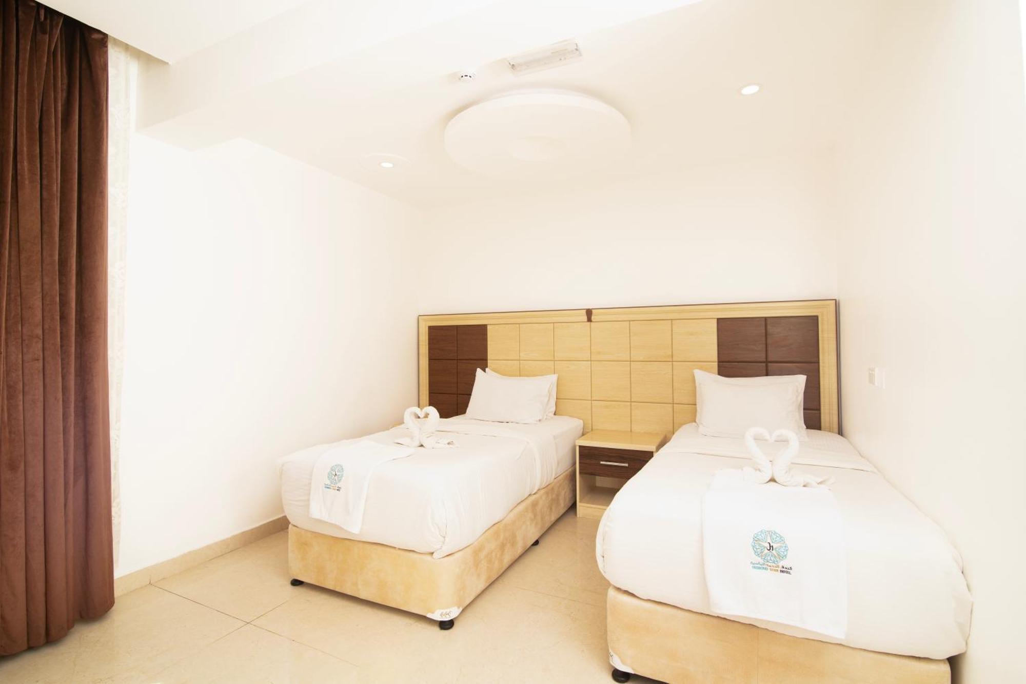 Diamond Star Hotel فندق النجمة الماسية Seeb ภายนอก รูปภาพ