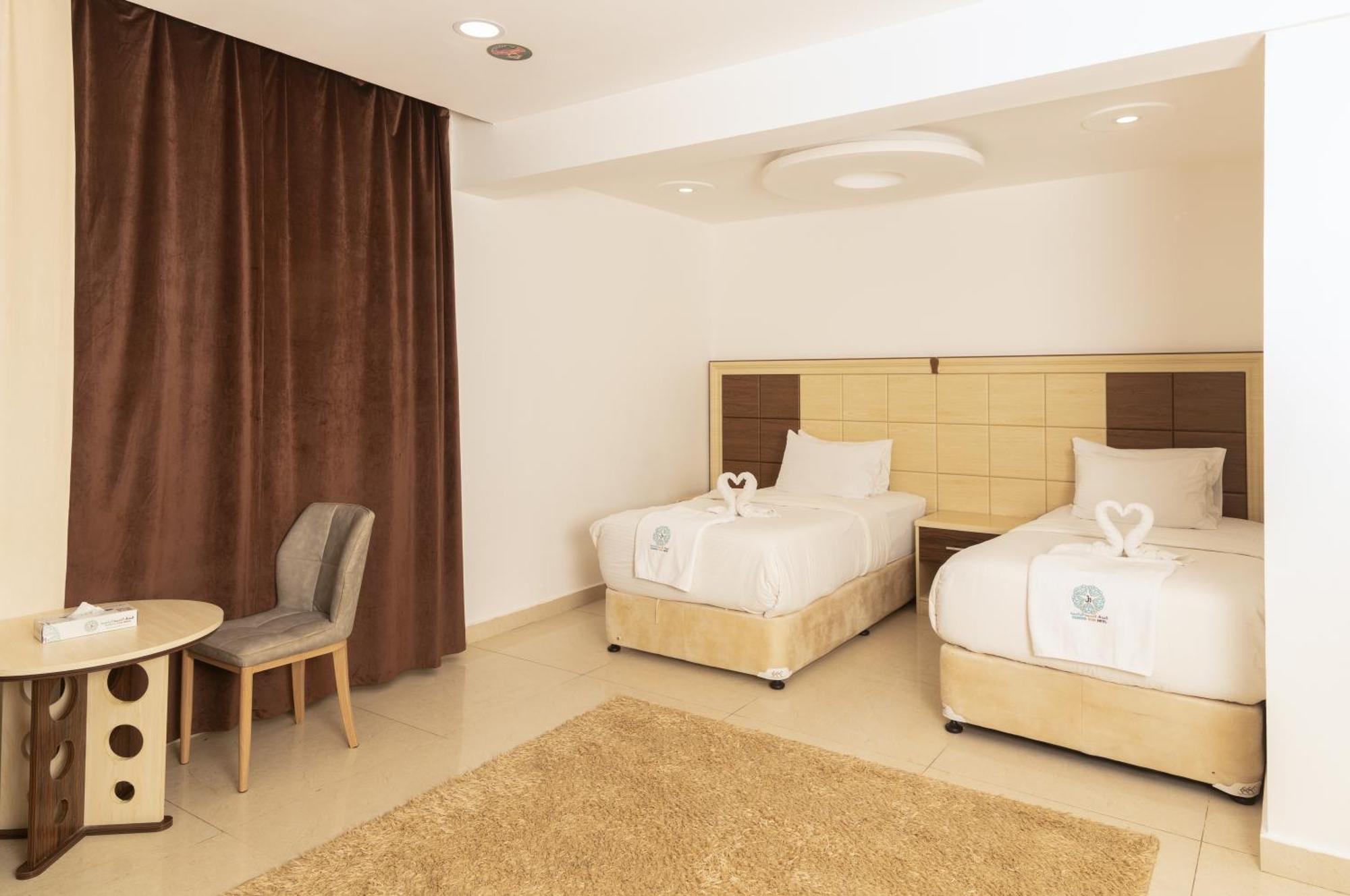 Diamond Star Hotel فندق النجمة الماسية Seeb ภายนอก รูปภาพ