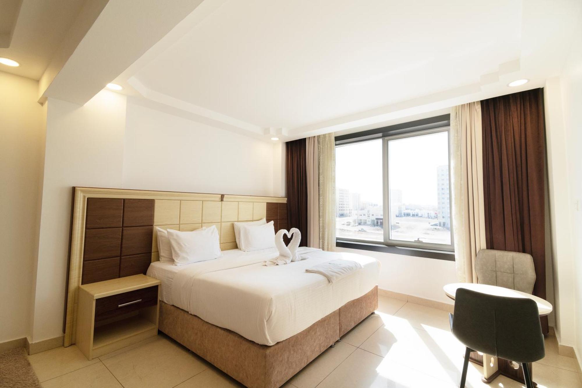 Diamond Star Hotel فندق النجمة الماسية Seeb ภายนอก รูปภาพ