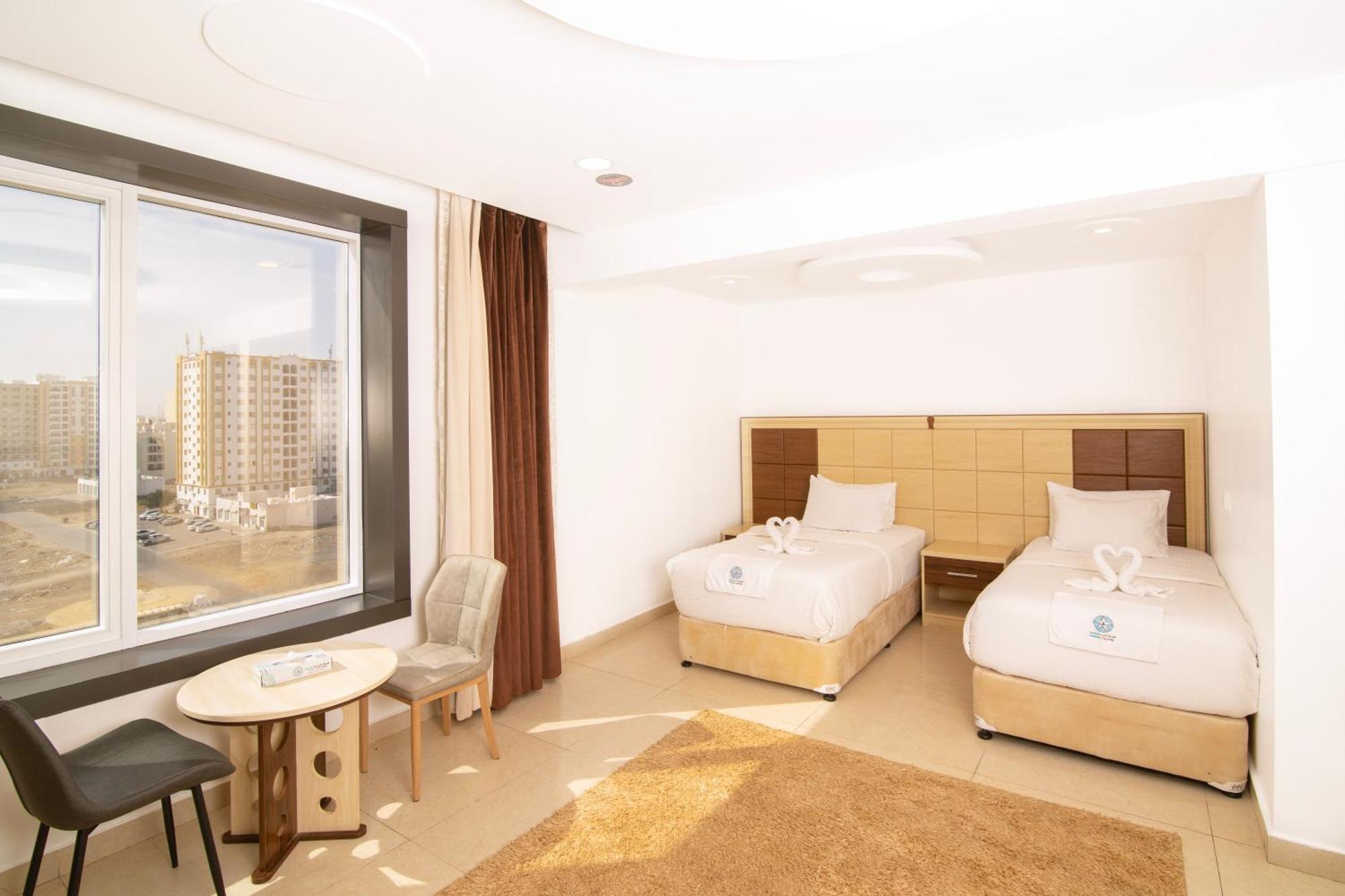 Diamond Star Hotel فندق النجمة الماسية Seeb ภายนอก รูปภาพ