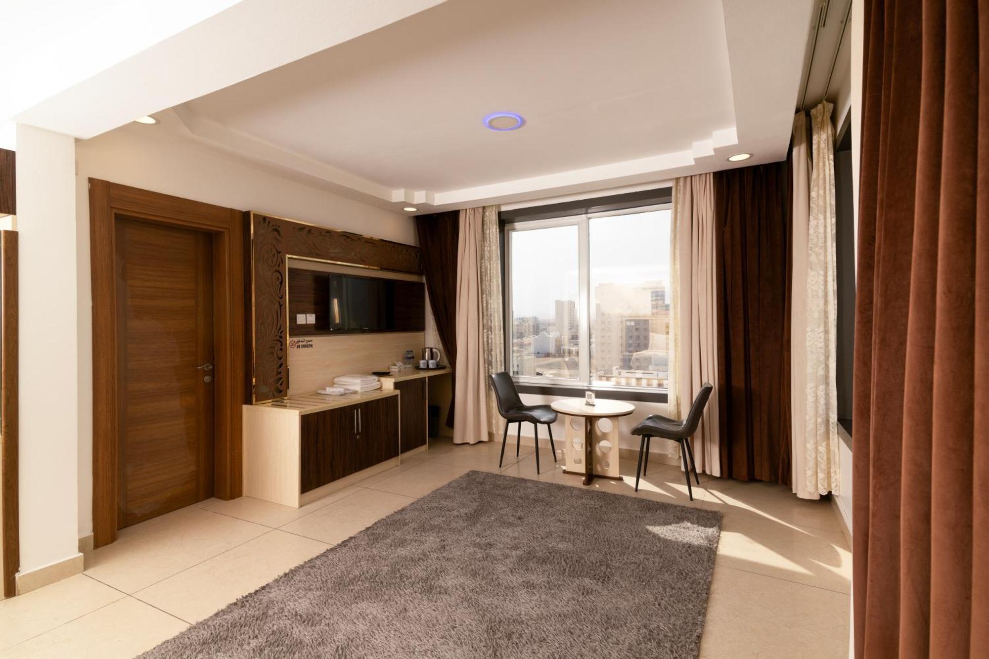 Diamond Star Hotel فندق النجمة الماسية Seeb ภายนอก รูปภาพ